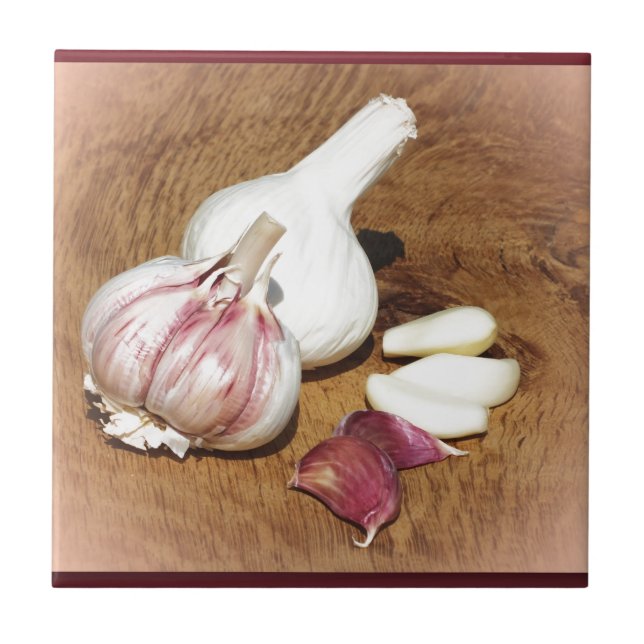purple garlic on a oak board tile (Front)