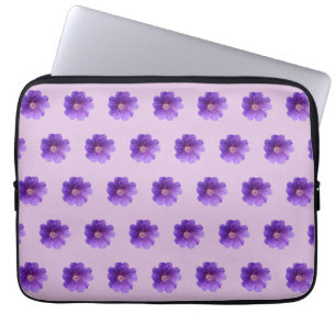 Purple Geranium Flower Seamless Pattern on Laptop Sleeve