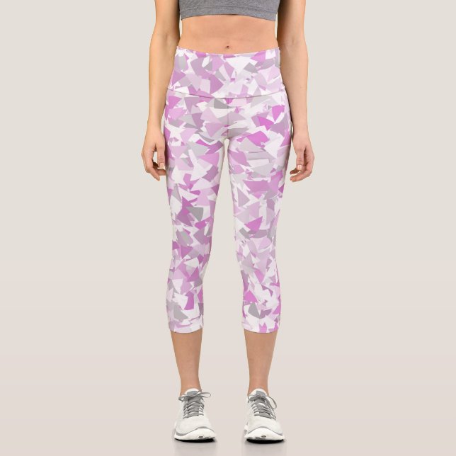 Purple Grey Triangle Pattern Capri Leggings (Front)