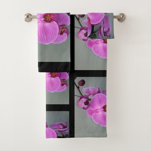 PURPLE ORCHID   BATH TOWEL SET (Insitu)