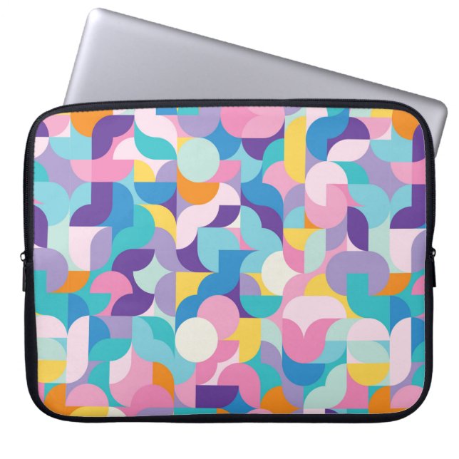 Purple & Pink Geometric Pattern Laptop Sleeve (Front)