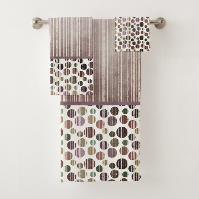 Purple Retro Modern Polka Dots Bath Towel Set (Insitu)