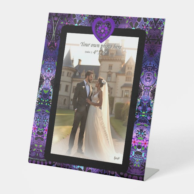 Purple umbrella & hearts.7 pedestal sign (Front)