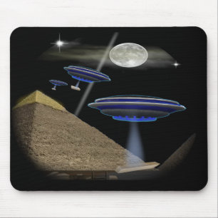 pyramid builders mouse mat