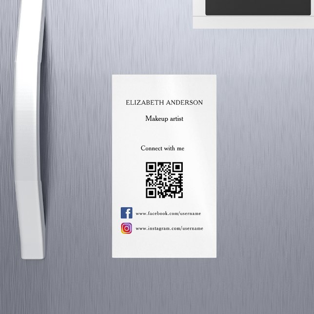 Qr code social media brand colour 	Magnetic business card (Creator Uploaded)