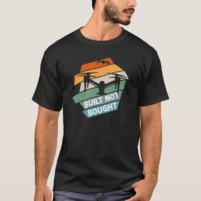 Quadcopter FPV Drone Pilot RC Pilot Drone Builder  T-Shirt (Front)