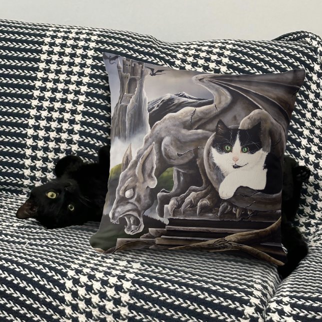 Quasi & Gargoyle Cushion (Creator Uploaded)