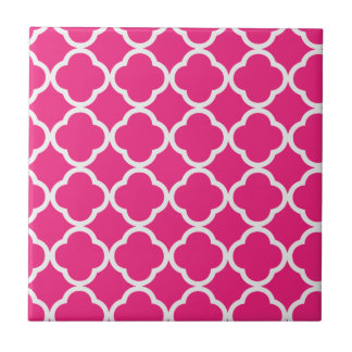 Quatrefoil Bright Pink Tile