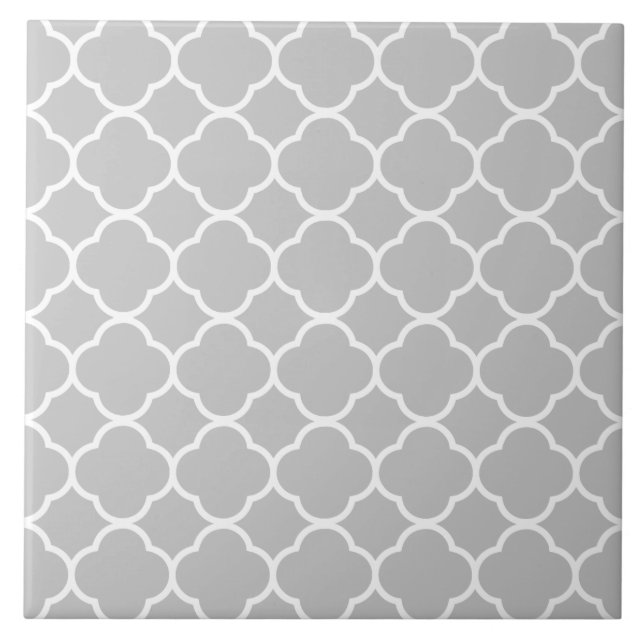 Quatrefoil Pattern Grey Tile (Front)