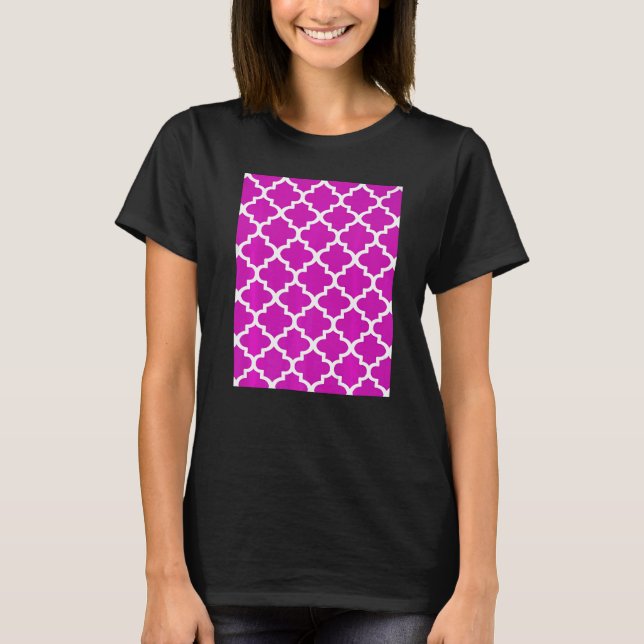 Quatrefoil Pattern In White Outline On Dark Pink T-Shirt (Front)