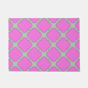 Quatrefoil pink and gray doormat