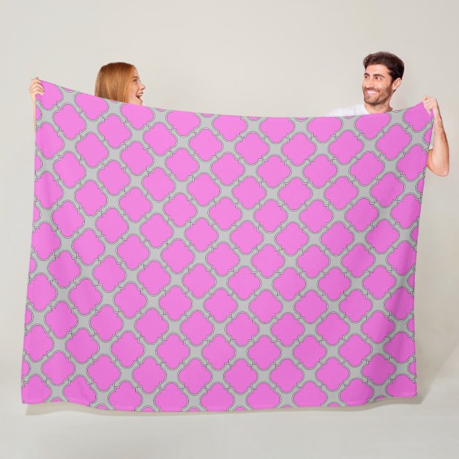 Quatrefoil pink and grey fleece blanket (In Situ)