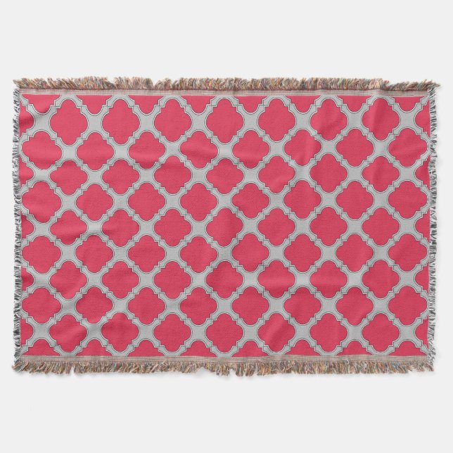 Quatrefoil red and grey throw blanket (Front)