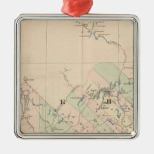 Quebec Metal Tree Decoration