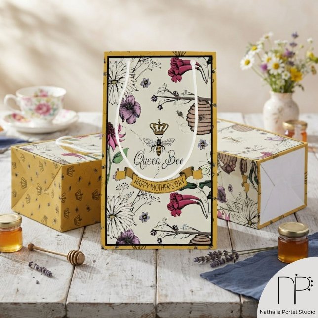 Queen Bee Royal Gold Crown Small Gift Bag (Hand-drawn ink vintage queen bee royal gold crown white small gift bag custom photo packaging)