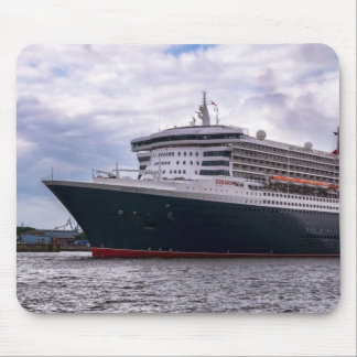 Queen Mary im Hafeneinlauf Mouse Mat