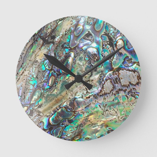 Queen paua shell round clock (Front)