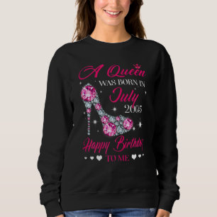 Queens Are Born In July 2005 17th Birthday For Gir Sweatshirt