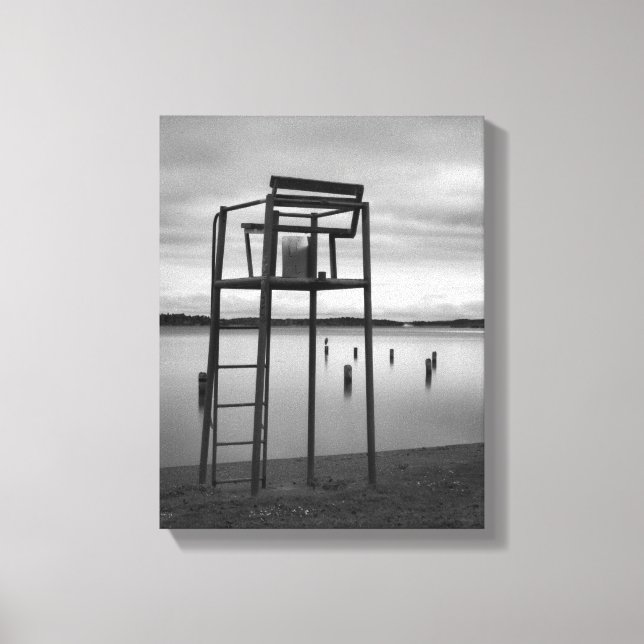 Quiet morning at the beach canvas print (Front)