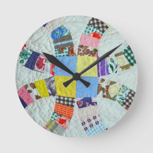 Quilt pattern round clock