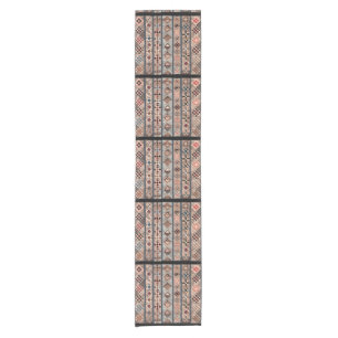Quilt with geometric shapes short table runner