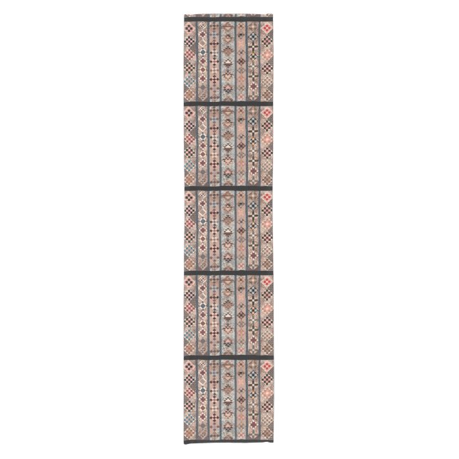 Quilt with geometric shapes short table runner (Front)