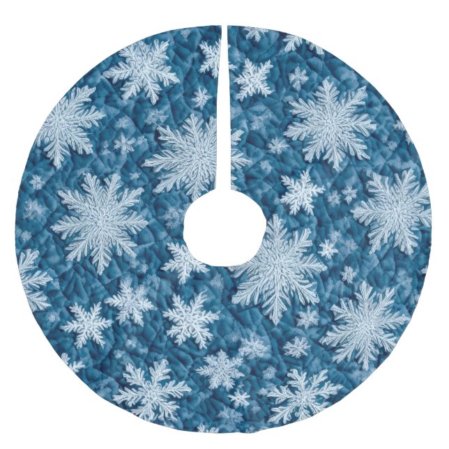 Quilted Pattern Blue and White Snowflakes Brushed Polyester Tree Skirt (Front)