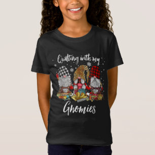 Quilting With My Gnomies Christmas Gnomes Holiday T-Shirt