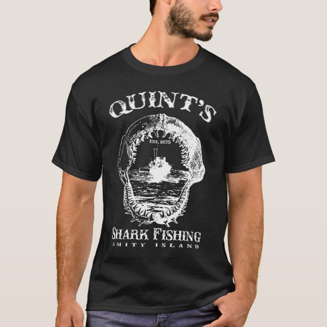 QUINT_S SHARK FISHING Jaws Amity Island est FISHIN T-Shirt (Front)