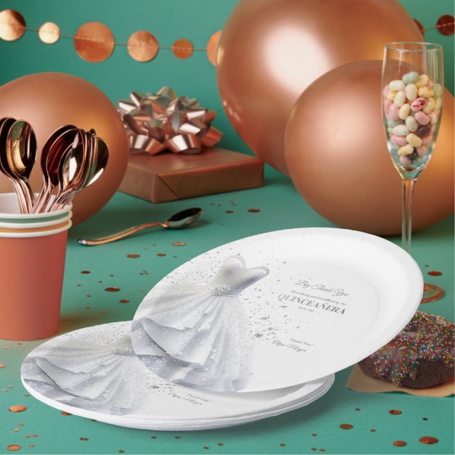 Quintencera Glam Red Dress Paper Plate (Multi)