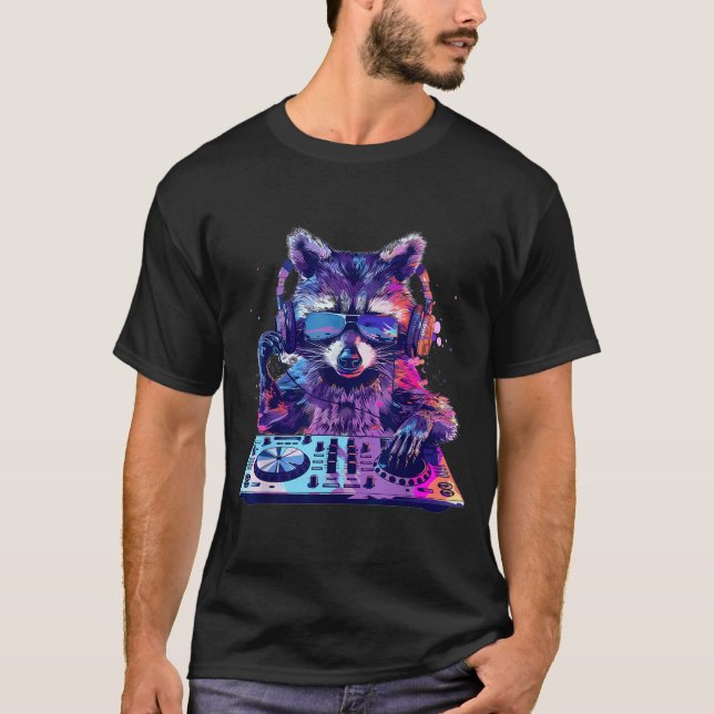 Raccoon Dj Edm Techno House Music Funny Animal Lov T-Shirt (Front)