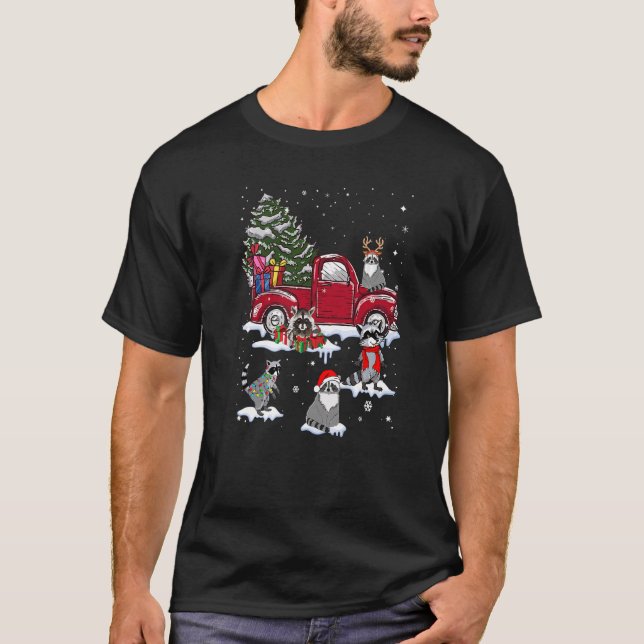 Raccoon Riding Red Truck Xmas Merry Christmas   T-Shirt (Front)
