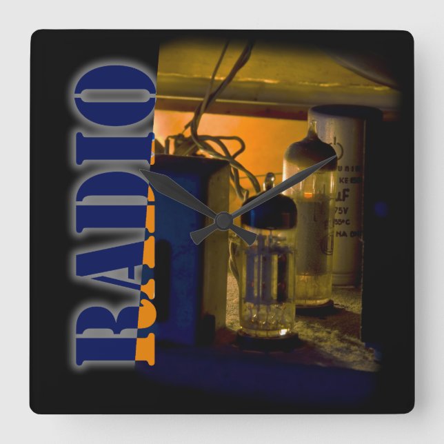 radio square wall clock (Front)