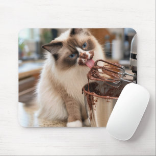 Ragdoll Cat Licking Mixer Beater Mouse Mat