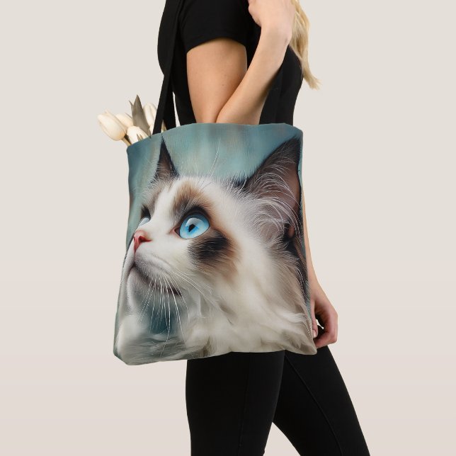 Ragdoll cat tote bag (Close Up)