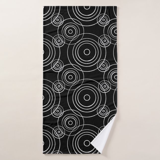 Rain Ripples in White Bath Towel (Bath Towel)