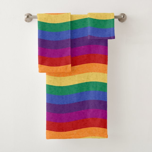 Rainbow Coloured Wavy Lines Bath Towel Set (Insitu)