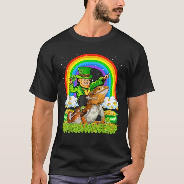 Rainbow Leprechaun Riding Bearded Dragon St Patric T-Shirt (Front)