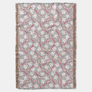 Rainbow Teeth Pattern Throw Blanket