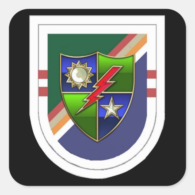 Ranger 2nd Bn Beret Flash (old) with DUI Stickers (Front)