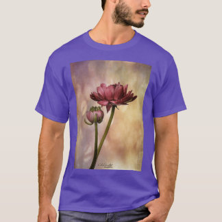 Ranunculus Dadx27s Favourite T-Shirt