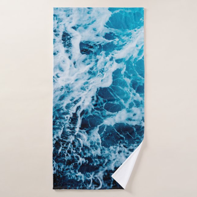 Rapid sea while sailing ship. Dramatic and picture Bath Towel (Bath Towel)