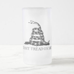 Rattlesnake Gadsden Flag: Fight, Resistance Frosted Glass Beer Mug