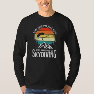 Real Grandpas Go Skydiving Retro Vintage T-Shirt