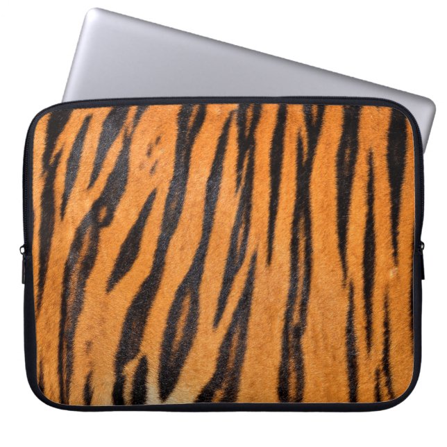 Realistic tiger skin texture. laptop sleeve (Front)