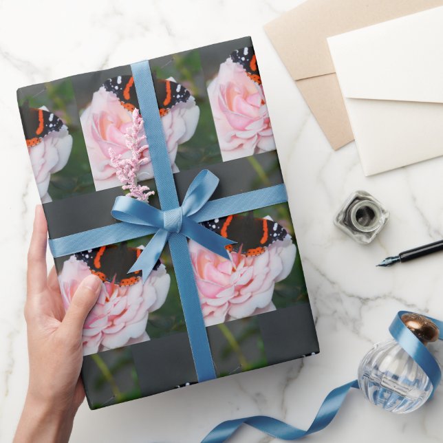 Red admirals wrapping paper (Gifting)