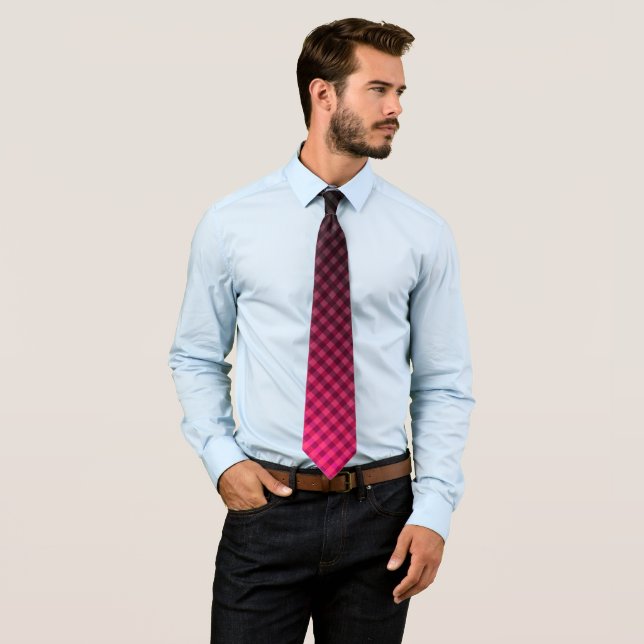 Red and black chequered pattern gradient neck tie (In Situ)