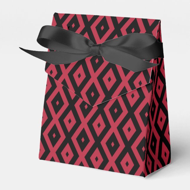 Red and black diamond pattern favour box (Front Side)