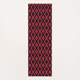 Red and black diamond pattern yoga mat