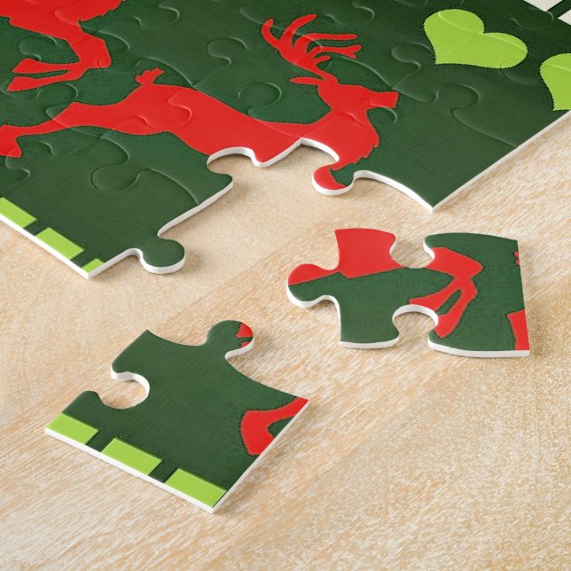 Red and Green Holiday Pattern Jigsaw Puzzle (Side)